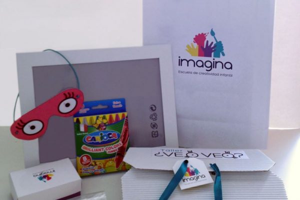 Diseño regalos para los niños taller veo veo